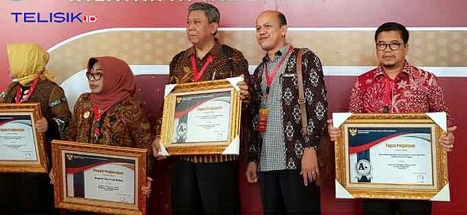 Dinas Perizinan Sultra Raih Penghargaan Dari KemenPAN-RB