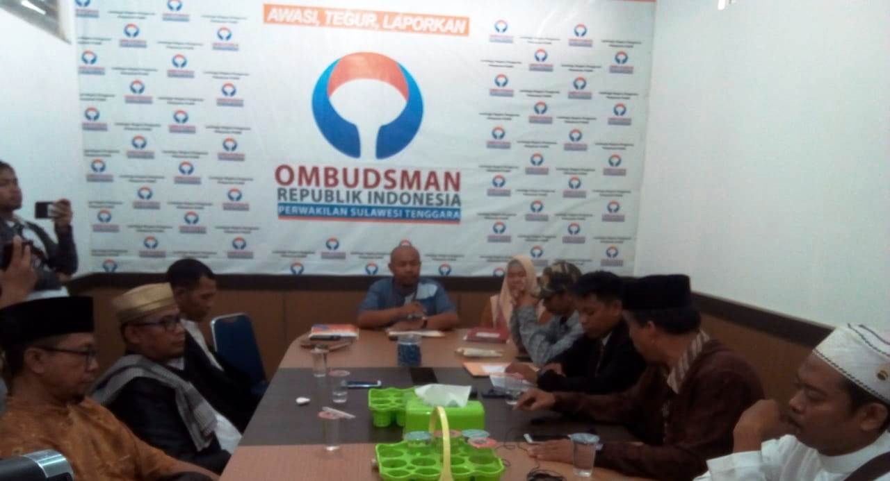 Ratusan Massa Kawal Kasus DO Hikma Sanggala di Ombudsman