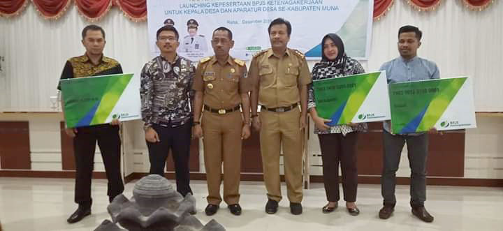 Rusman Daftarkan Kades dan Perangkat Desa  BPJS Ketenagakerjaan