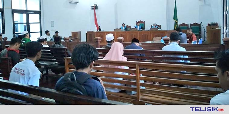 Sidang Hikma Sanggala, IAIN Serahkan Bukti Perkara