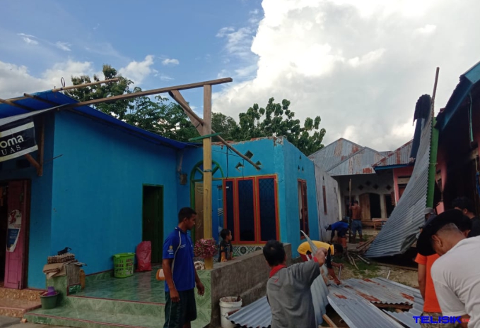 Korban Puting Beliung di Konawe Masih Trauma