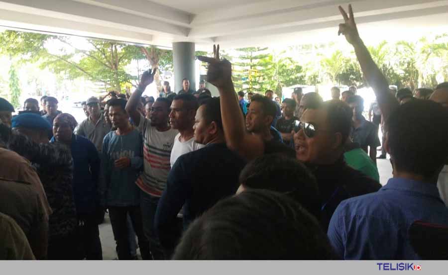 Kubu Zulhas-Mulfacri Nyaris Adu Jotos