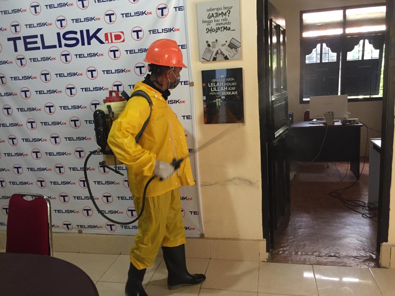 Cegah COVID-19, Kantor Telisik Disemprot Disinfektan