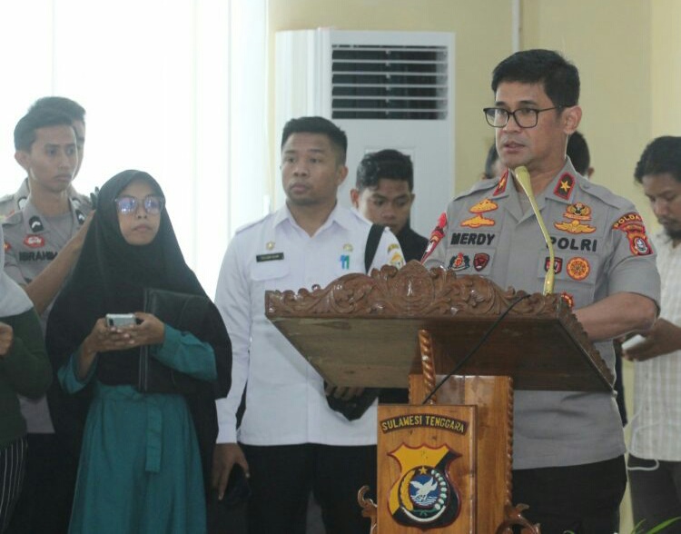 Kapolda Sultra: Menghadapi COVID-19 Kita Harus Bersatu 