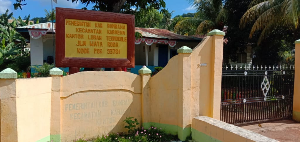 Lurah 'Pungli' Bantah Tudingan Warga