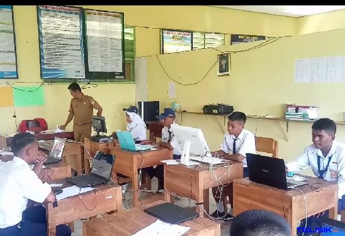 Simulasi UNBK, SMPN 16 Baubau Kekurangan Komputer