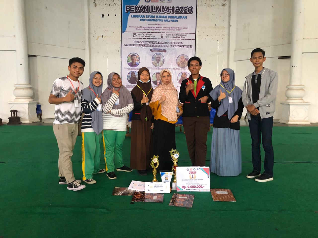 SMAN 2 Kendari Sabet Tiga Mendali Emas di LKTIS se-Sultra