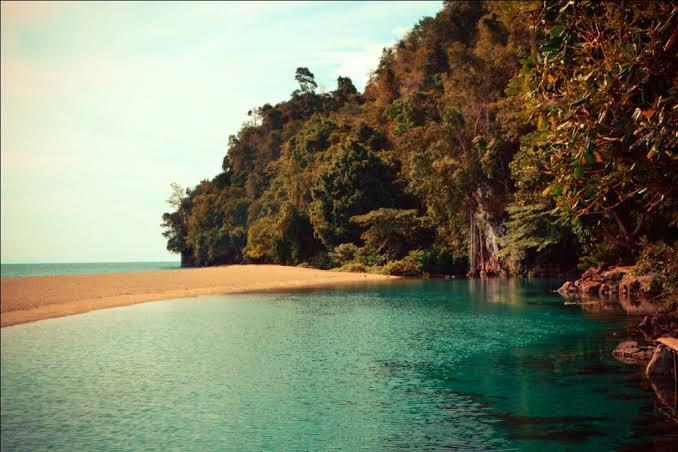 Tamborasi, Sungai Terpendek di Dunia