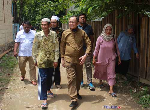 Warga Konawe Minta Jalannya Diperbaiki