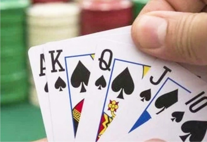 Buser 77 Polres Kendari Tangkap Penjudi Pasar Panjang