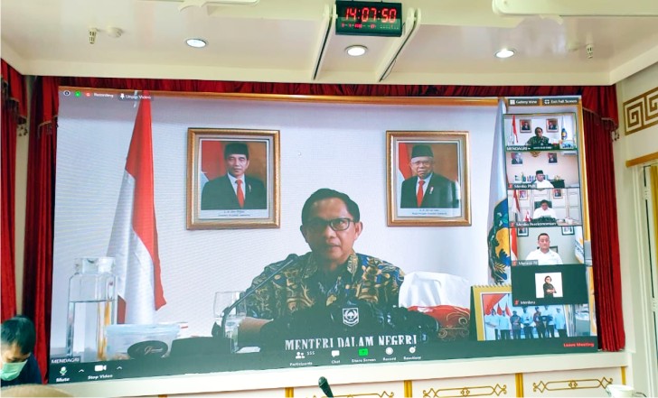 Dampak COVID-19, Mendagri Instruksikan Pemda Berikan Bantuan Bansos ke Masyarakat