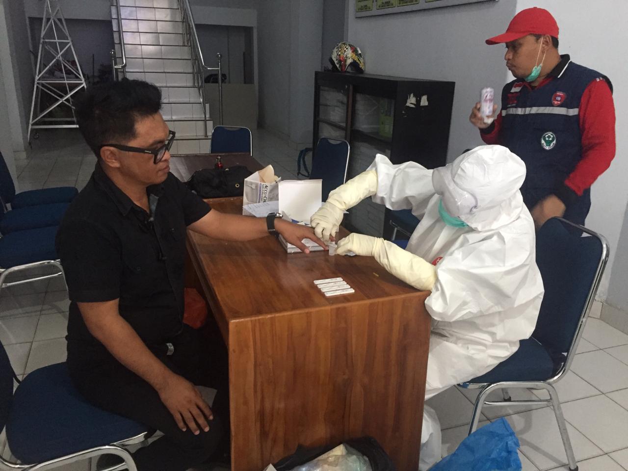 Dinas Kominfo Sultra Rapid Tes 63 Wartawan  