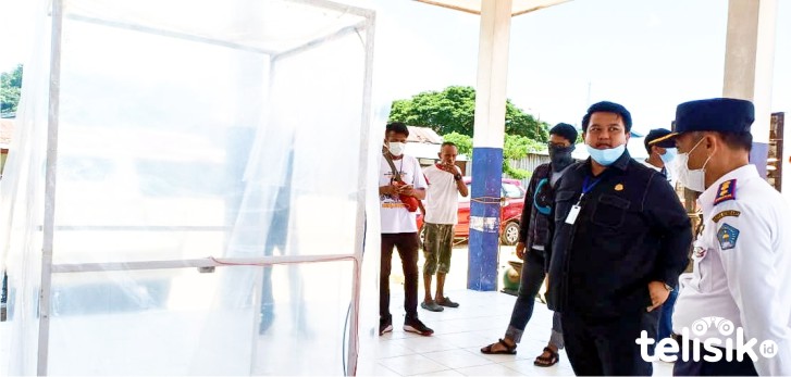 Dua Pelabuhan di Kendari Dipasangi Bilik Disinfektan