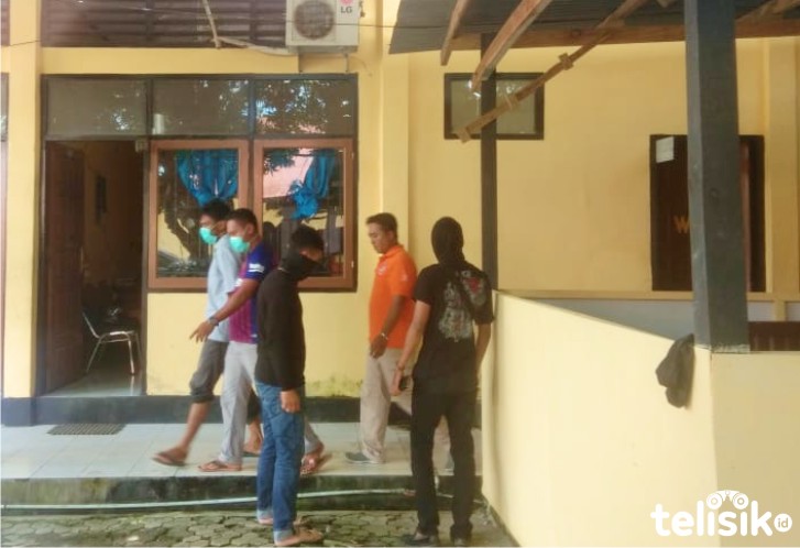 Empat Warga Muna yang Diamankan Densus 88 Dibawa ke Kendari, 1 dalam Pengejaran