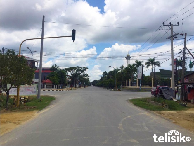 Jalanan Kota Kendari Lengang