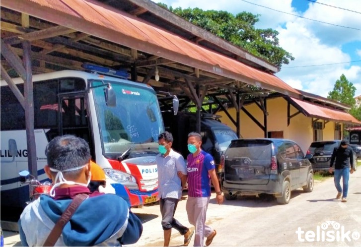 Lurah Wamponiki Muna Mengaku Bukan Warganya yang Diamankan Densus