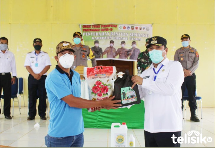 Pemda Konut Salurkan Bantuan Sembako di Dua Kecamatan