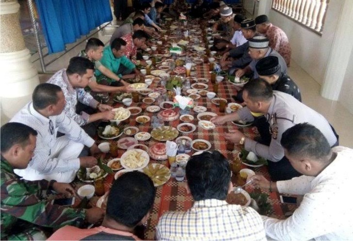 Tradisi Mobasa-basa Jelang 1 Ramadan Oleh Suku Tolaki