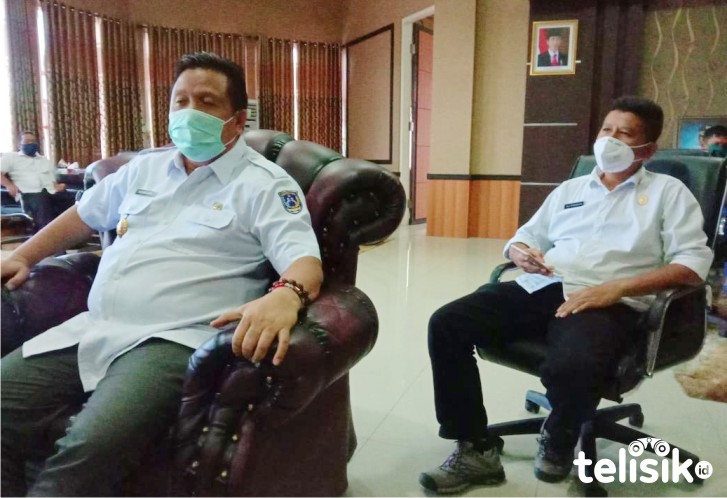 Bupati Muna tak Pernah Urus Persoalan COVID-19 di Mubar