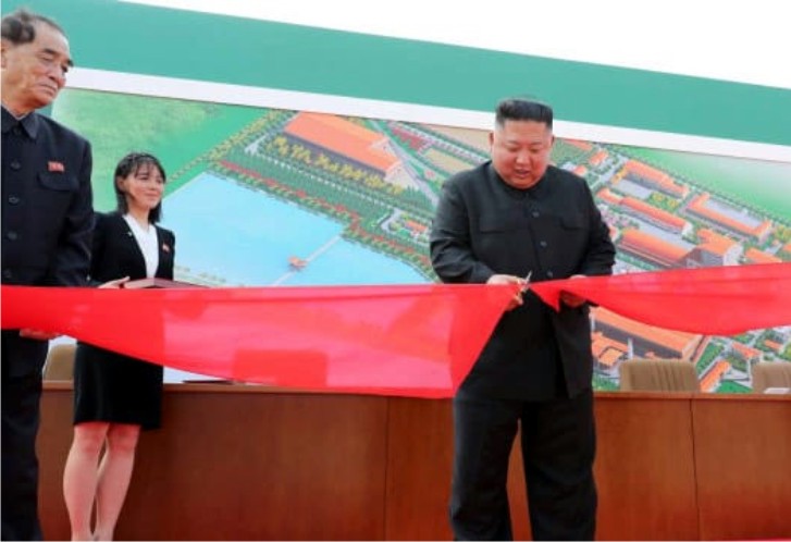 Dikabarkan Kritis, Kim Jong-un Kembali Tampil di Publik