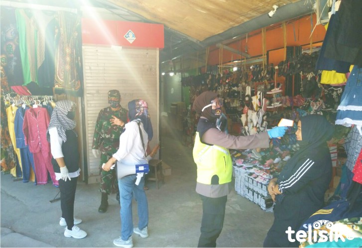 Masuk Pasar Butung Makassar Wajib Cek Suhu Tubuh
