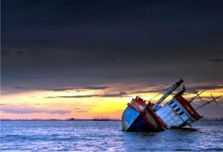 Muat 30 Kubik Kayu, Kapal Asal Jeneponto Tenggelam di Laut Bombana