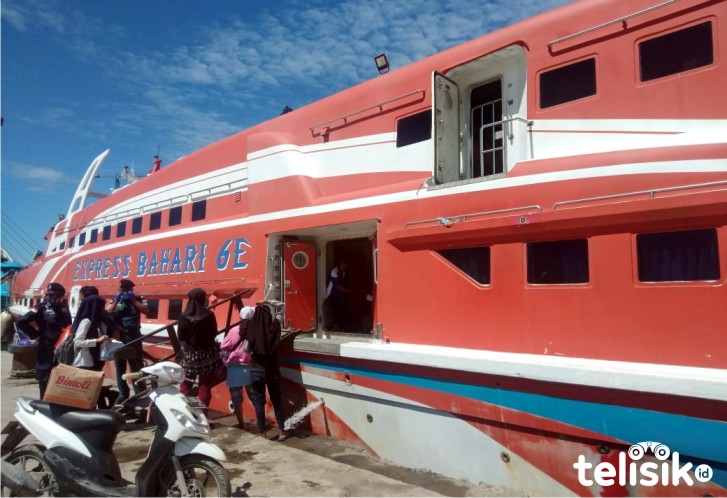 Pemudik Padati Pelabuhan Nusantara Kendari