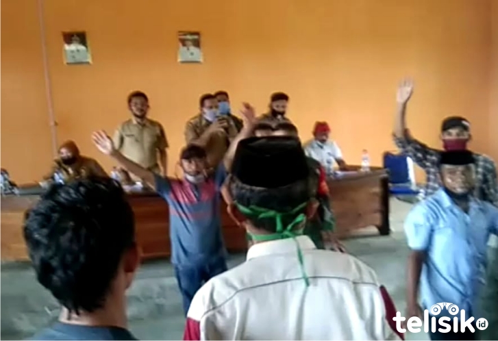Rapat di Desa Bahutara Ricuh, Bupati Muna Diminta Copot Pj Kades