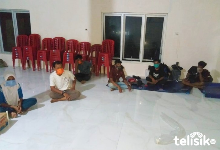 Tujuh Penumpang KM Mega Abadi Dikarantina di Perkantoran Pemda