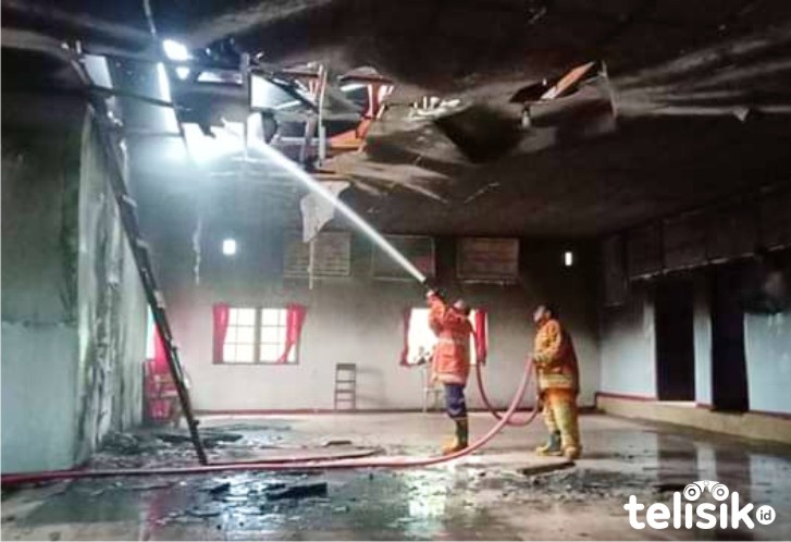 Usai Penyaluran BLT, Balai Pertemuan Desa Lakarinta Terbakar