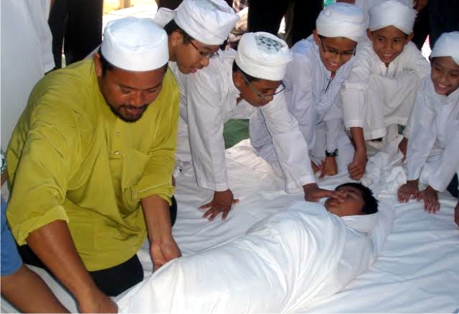 Benarkah Wafat di Hari Jumat Tergolong Husnul Khatimah