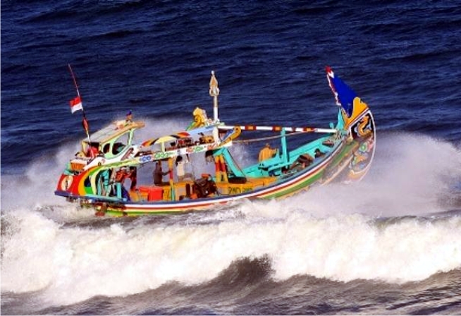 Gelombang Tinggi, BMKG Sultra Imbau Nelayan Waspada