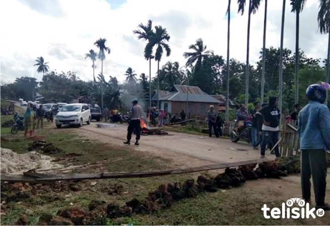 Germas Blokir Jalan Provinsi di Muna