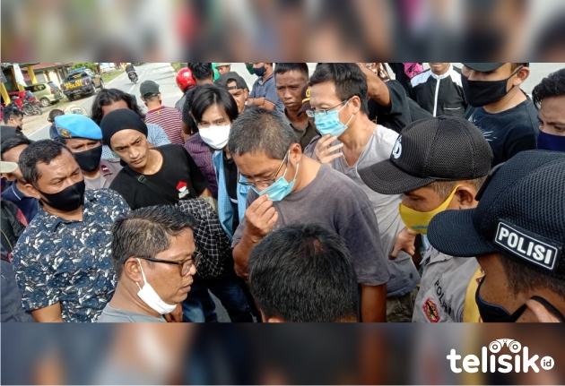 Tiga TKA Asal Tiongkok Ditangkap Massa Aksi