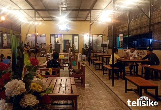 Warkop Ranomeeto C&R7 Nuansa Religius Bisnis Berbasis Sedekah