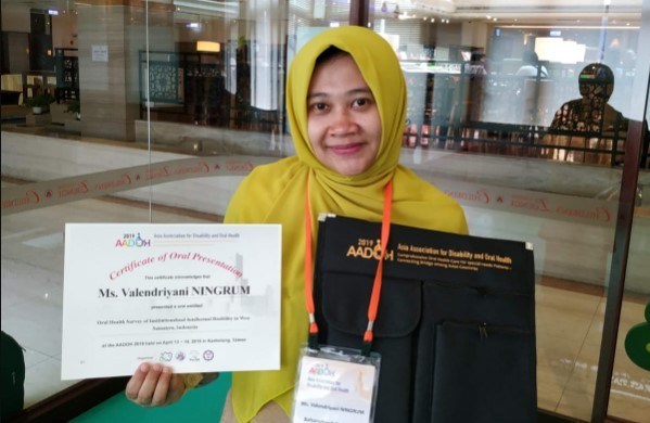 Ibu Tiga Anak Ini Raih Gelar Doktor Tercepat di Taiwan