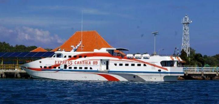 Lintas Kendari-Raha-Baubau, Pelayaran Dharma Indah Beroperasi Satu Kali Sehari