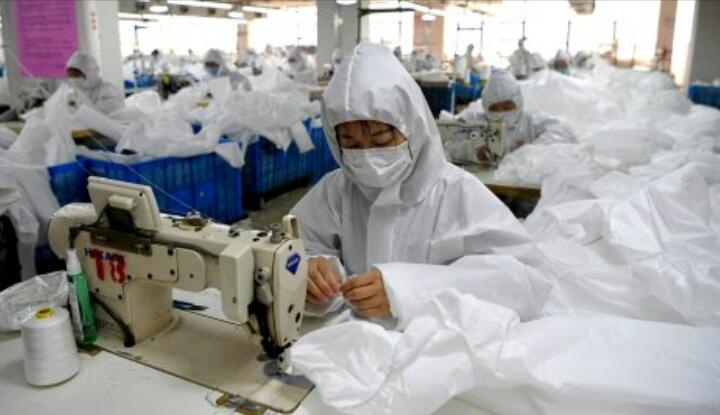 Pengadaan APD Tak Jelas, Nasib Puluhan Ribu Buruh Dipertaruhkan