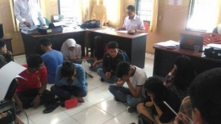 Pesta Seks 37 Pelajar SMP saat Rayakan Ulang Tahun, Petugas Temukan Kondom dan Obat Kuat