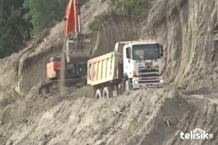 Sejumlah Ruas Jalan di Bombana Rusak Akibat Ulah PT Jhonlin
