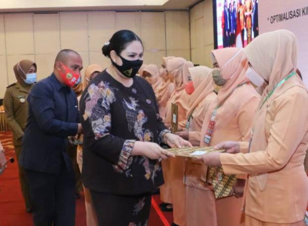 Agista Buka Musda Dharma Wanita dan Beri Penghargaan DWP Terbaik