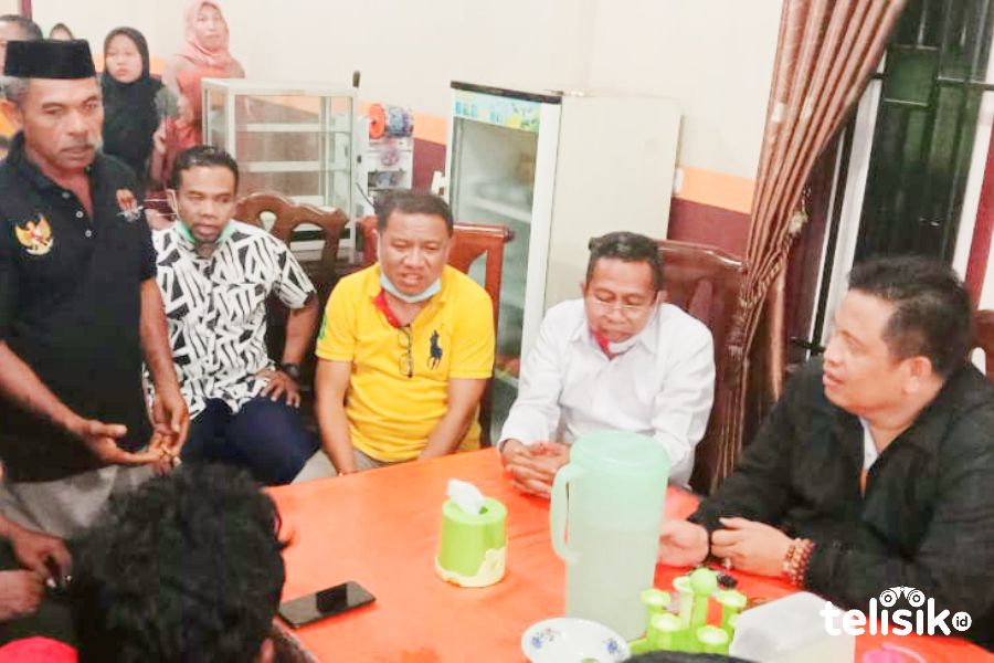 Blokade Jalan Provinsi Dibuka, Bupati Fasilitasi Pendemo Temui Gubernur