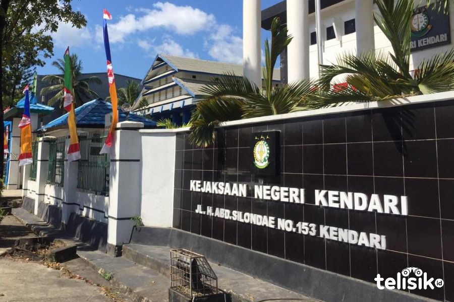 Bukti Lemah, Tersangka Kasus Pajak Reklame Masih Tanda Tanya