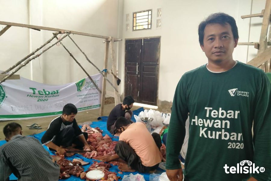 COVID-19 Tak Halangi Yayasan Mutiara Ummat Tebar Hewan Kurban di 47 Desa