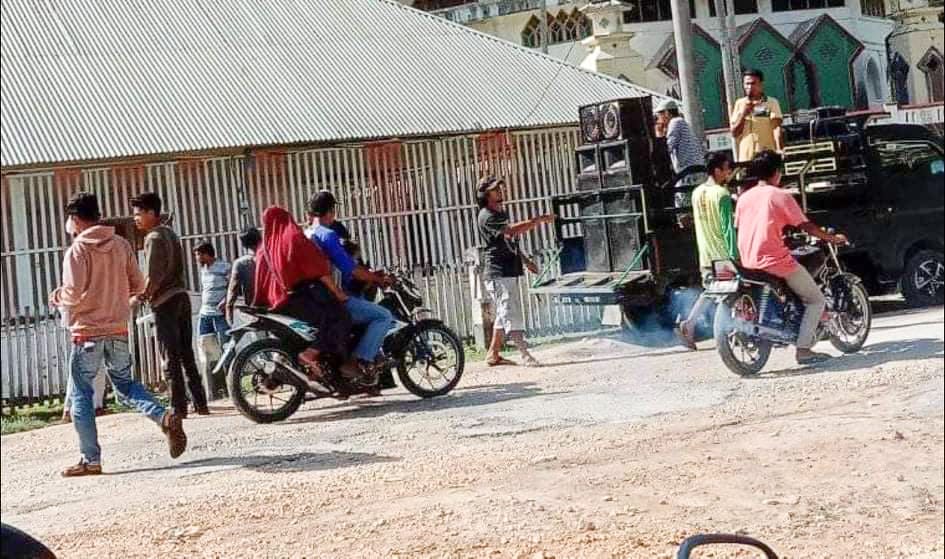 Dinilai Tak Jalankan Fungsinya, Plt Kades Wakumoro Diberi Mosi Tidak Percaya