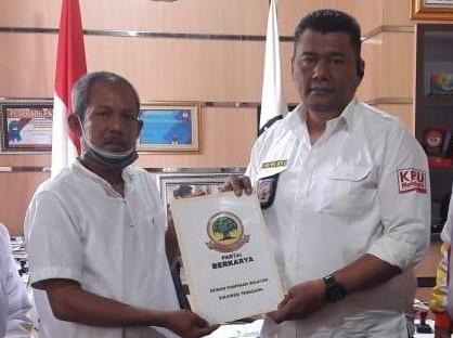 DPW Partai Berkarya Sultra Serahkan SK Kemenkumham ke KPU