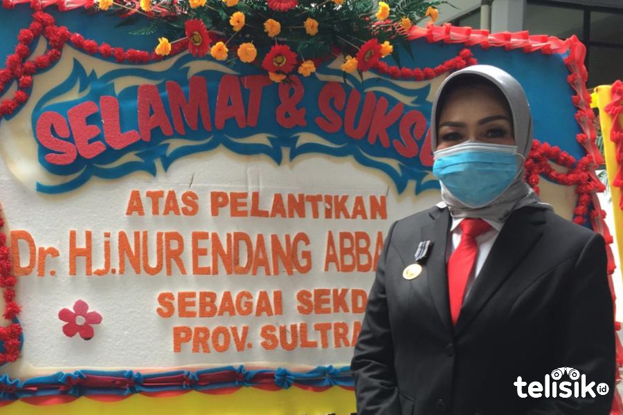 Hj Nur Endang Abbas, Srikandi Pertama di Sultra Menjabat Sekda