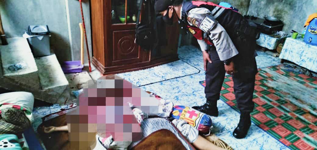 Istri Dibunuh Suami, Leher Nyaris Putus