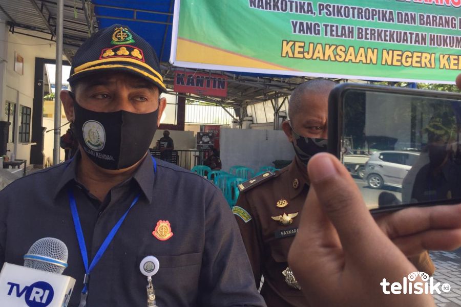 Kejari Kendari Musnahkan Barang Bukti dari 62 Kasus Narkotika