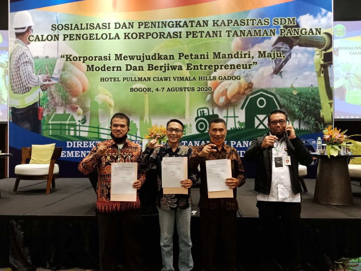 Kementan dan Pemkab Muna Teken MoU Implementasi Korporasi Jagung